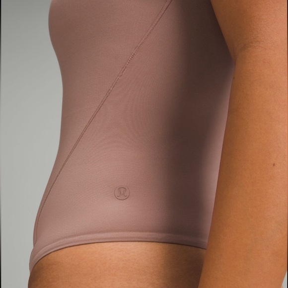 LULULEMON WUNDERMOST ULTRA-SOFT NULU MOCK-NECK SLEEVELESS BODYSUIT SIZE X-SMALL - Picture 3 of 6